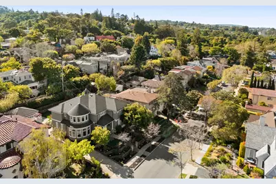 1425 Benito Ave, Burlingame, CA 94010 - Photo 80