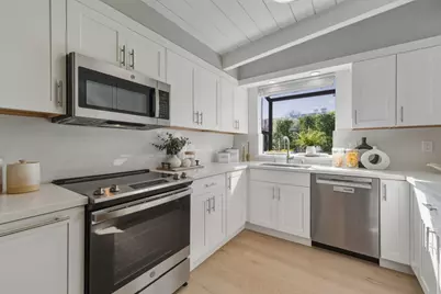 1761 Klamath Ave, San Mateo, CA 94403 - Photo 14