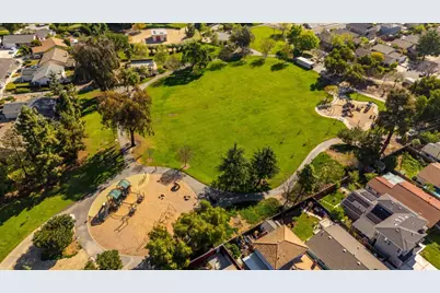 1396 Fallen Leaf, Milpitas, CA 95035 - Photo 44