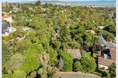 70 Tiptoe Ln, Burlingame, CA 94010 - Photo 46