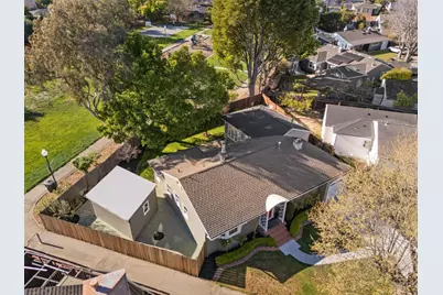 240 Briar Ln, San Mateo, CA 94403 - Photo 44