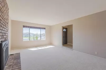 1519 Los Altos Way, Salinas, CA 93906 - Photo 10