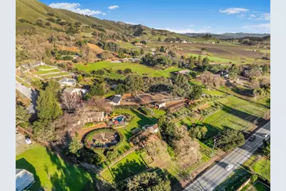12170 Calle Uvas, Gilroy, CA 95020 - Photo 2