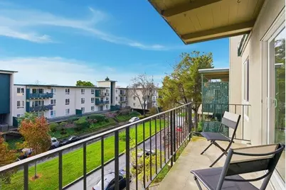 819 N Humboldt St 407, San Mateo, CA 94401 - Photo 2