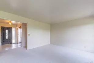 1115 San Angelo Dr, Salinas, CA 93901 - Photo 6