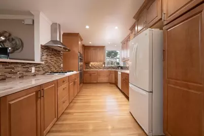 18 Yarnall Pl, Redwood City, CA 94063 - Photo 12