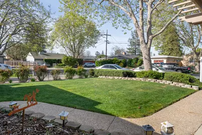 18 Yarnall Pl, Redwood City, CA 94063 - Photo 2