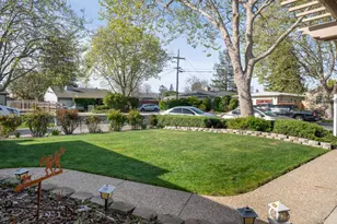 18 Yarnall Pl, Redwood City, CA 94063 - Photo 2