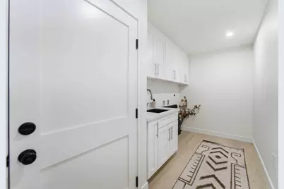 2488 Kenwood Ave, San Jose, CA 95128 - Photo 20