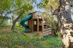 5 Ridge View Dr, Atherton, CA 94027 - Photo 32