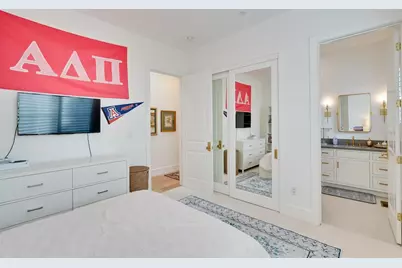 215 E Edith Ave, Los Altos, CA 94022 - Photo 56