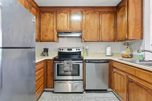 1055 Padre Dr 2, Salinas, CA 93901 - Photo 8