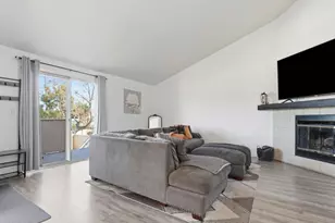 1055 Padre Dr 2, Salinas, CA 93901 - Photo 4