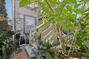 2745 E 10th St, Oakland, CA 94601 - Photo 20