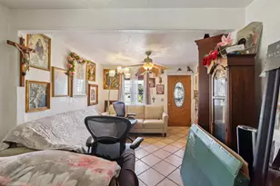 2745 E 10th St, Oakland, CA 94601 - Photo 14