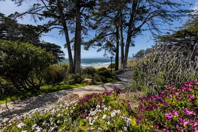 302 Seascape Resort Dr, Aptos, CA 95003 - Photo 16