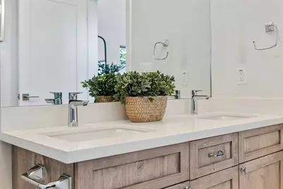 16 Hillview Ave, Redwood City, CA 94062 - Photo 30