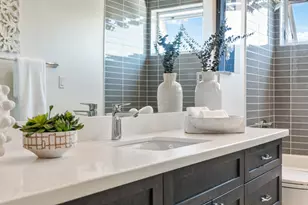 16 Hillview Ave, Redwood City, CA 94062 - Photo 44