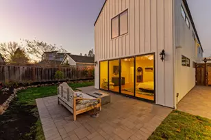 16 Hillview Ave, Redwood City, CA 94062 - Photo 82