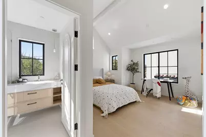 114 Bayswater Ave, Burlingame, CA 94010 - Photo 30