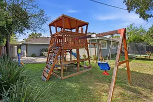 124 Hollycrest Dr, Los Gatos, CA 95032 - Photo 36