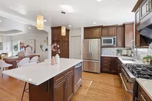 124 Hollycrest Dr, Los Gatos, CA 95032 - Photo 14