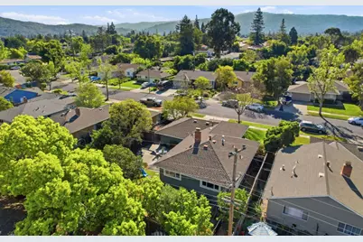 124 Hollycrest Dr, Los Gatos, CA 95032 - Photo 42