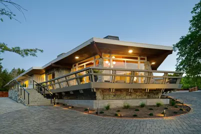 135 Hill Top Dr, Los Gatos, CA 95032 - Photo 2