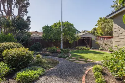 215 Victoria Rd, Burlingame, CA 94010 - Photo 22