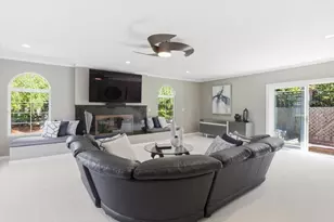 1695 Grizilo Dr, San Jose, CA 95124 - Photo 10