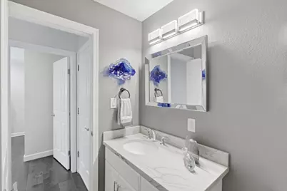 1695 Grizilo Dr, San Jose, CA 95124 - Photo 10