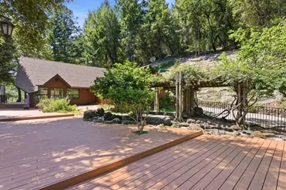 20100 Black Rd, Los Gatos, CA 95033 - Photo 12