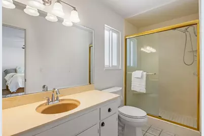 20091 Portola Dr, Salinas, CA 93908 - Photo 16