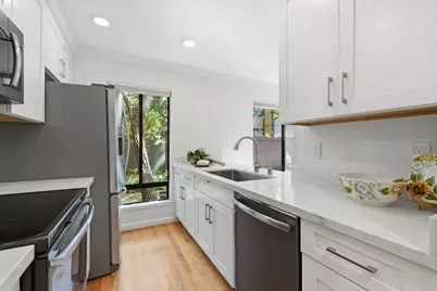 765 N Rengstorff Ave 19, Mountain View, CA 94043 - Photo 12