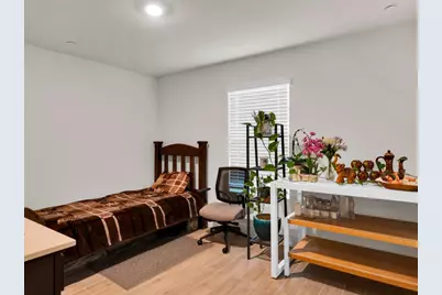 1672 Thistle Ln, Los Banos, CA 93635 - Photo 32