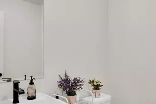 1672 Thistle Ln, Los Banos, CA 93635 - Photo 10