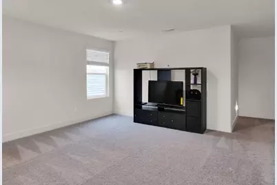 1672 Thistle Ln, Los Banos, CA 93635 - Photo 12