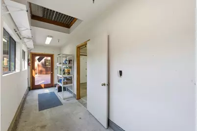 12861 Foothill Ln, Saratoga, CA 95070 - Photo 38