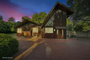 12861 Foothill Ln, Saratoga, CA 95070 - Photo 46