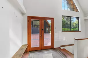 12861 Foothill Ln, Saratoga, CA 95070 - Photo 32