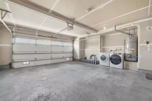 322 Sandhurst Dr, Milpitas, CA 95035 - Photo 32