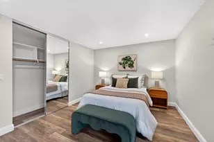 225 Red Oak Dr H, Sunnyvale, CA 94086 - Photo 18