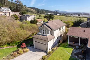 548 Hermosa Ave, Half Moon Bay, CA 94019 - Photo 2