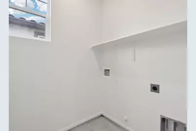 2211 Daisy Dr, Hollister, CA 95023 - Photo 14
