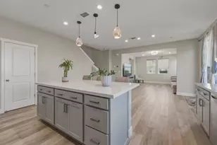 22 E Funderburg Blvd, Mountain House, CA 95391 - Photo 12