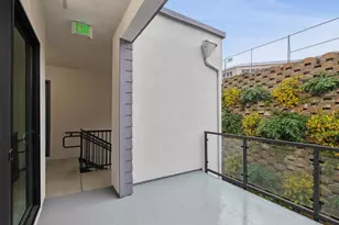 2449 Willow Wy, San Mateo, CA 94403 - Photo 6