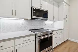 2449 Willow Wy, San Mateo, CA 94403 - Photo 20