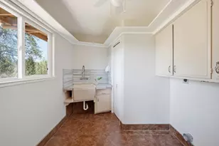 15605 Oakridge Ct, Morgan Hill, CA 95037 - Photo 30