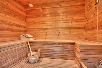 15668 Bohlman Rd, Saratoga, CA 95070 - Photo 20