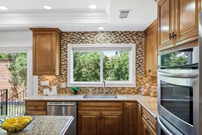 1481 W Hedding St, San Jose, CA 95126 - Photo 12